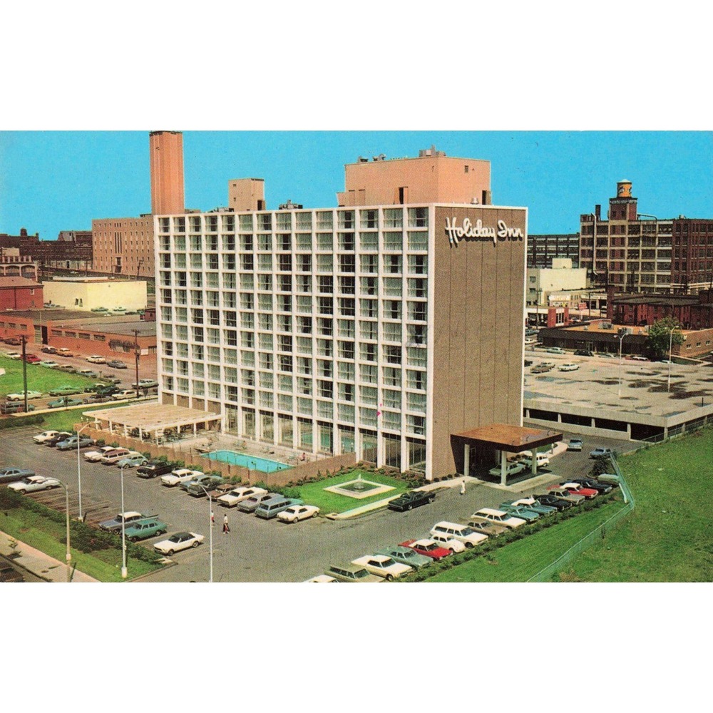 Holiday Inn Downtown St Louis Missouri MO Hotel Chrome Postcard c1960s